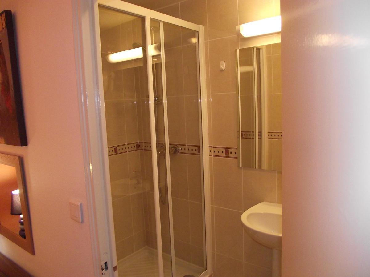 Le Nouvel Hotel Du Theatre Paris Oda fotoğraf