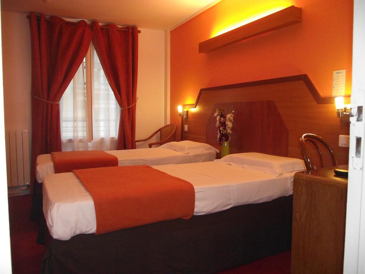 Le Nouvel Hotel Du Theatre Paris Oda fotoğraf
