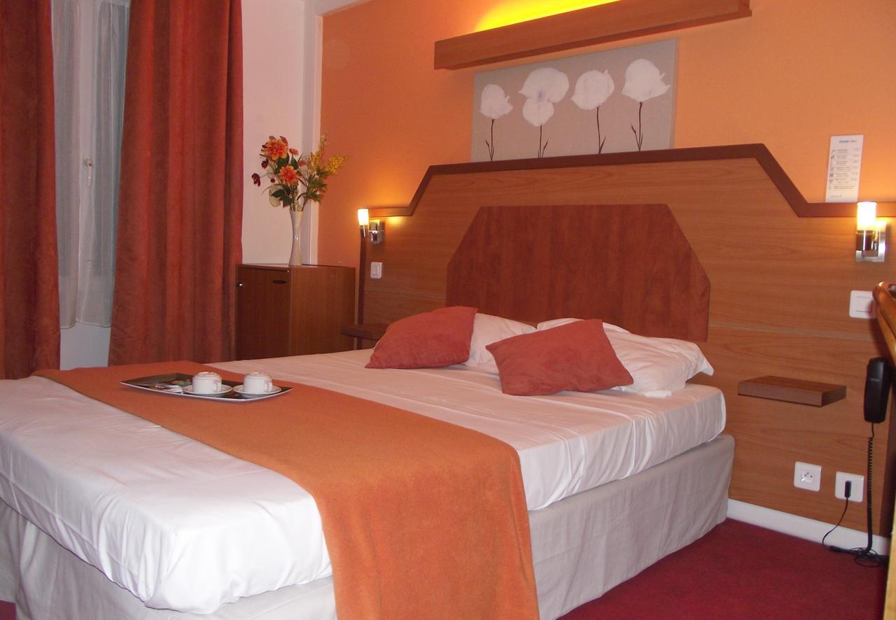 Le Nouvel Hotel Du Theatre Paris Oda fotoğraf